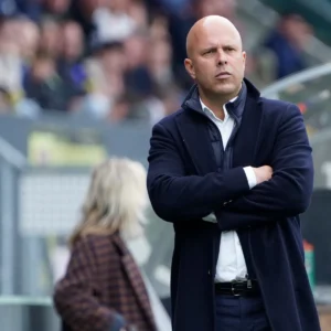 สล็อต กุนซือ ลิเวอร์