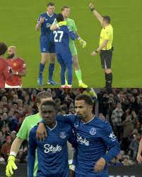 ใส่กันเอง จนโดนใบแดง